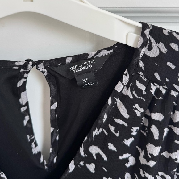 Simply Vera Vera Wang Black and White Ruffled Midi Dress - Picture 2 of 4